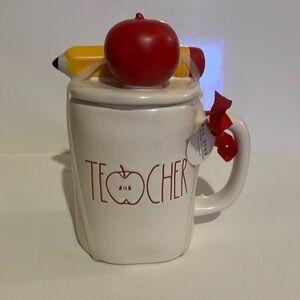 Teacher mug with lid NEW Rae Dunn Great gift! NWT